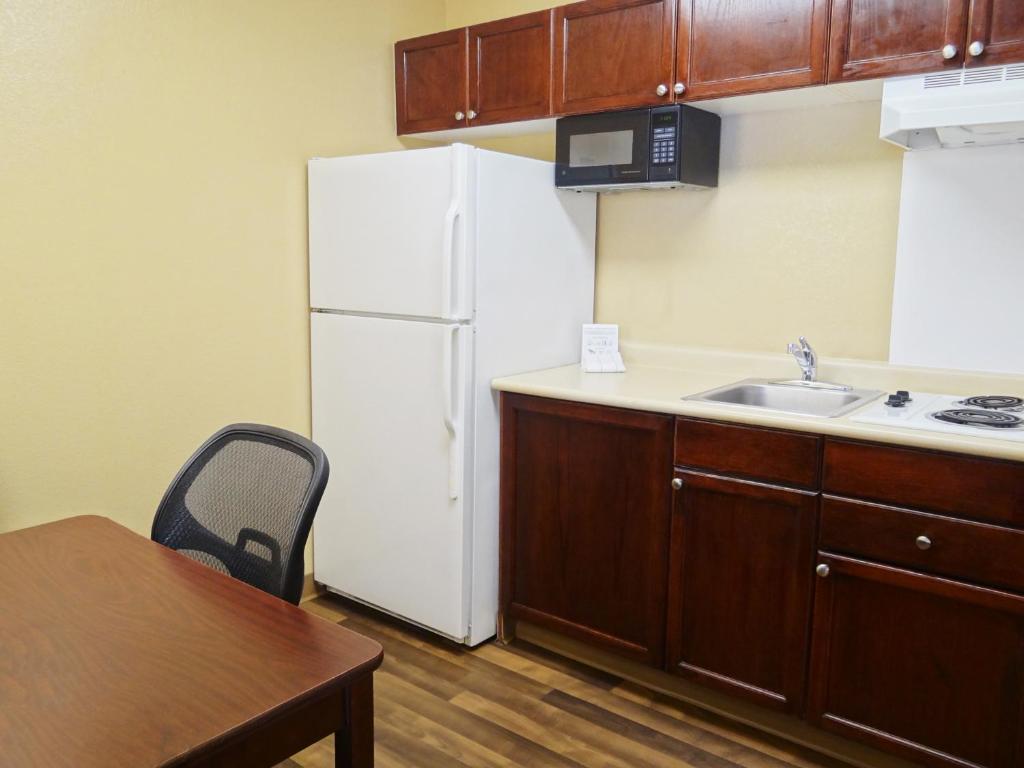 Extended Stay America Suites - Phoenix - Chandler - E Chandler Blvd Main image 2